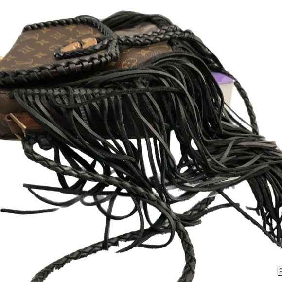 Louis Vuitton Fringe Women's Bag ,L.V./Van shoes, keychain/ key holder - Picture 10 of 16